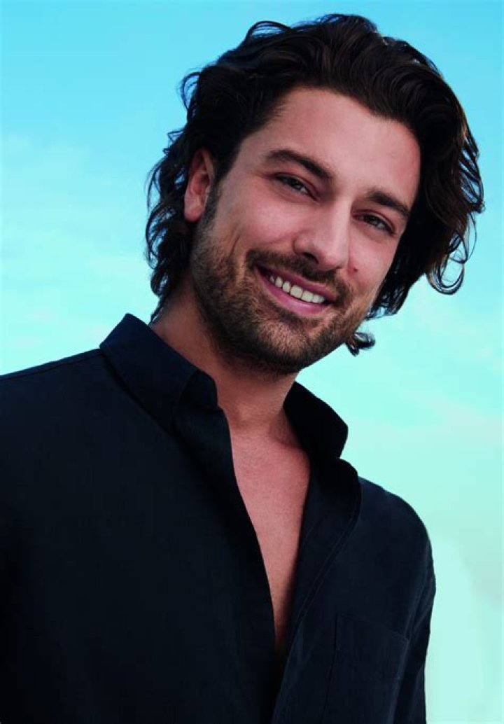 Alp Navruz Alp Navruz