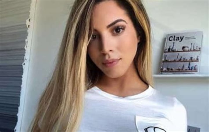 Danielley Ayala Phone Number