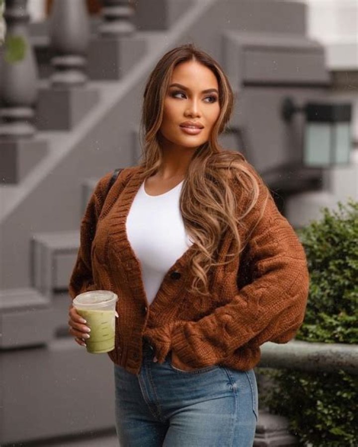 Daphne Joy bio Daphne Joy bio