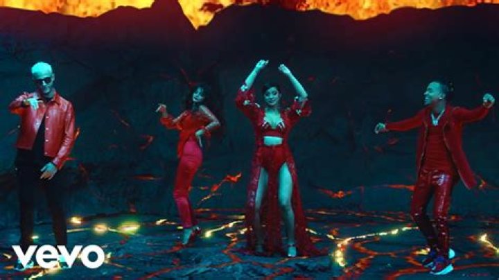 DJ Snake - Taki Taki (Lyrics) ft. Selena Gomez, Cardi B, Ozuna - latin songs with lyrics