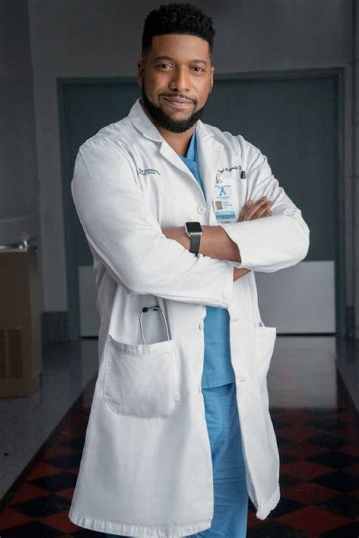 Dr. Reynolds played by jocko sims