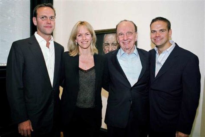 Elisabeth Murdoch Career Beginnings