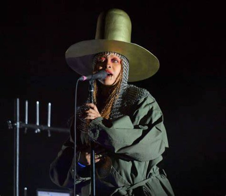 Erykah Badu - On & On (Official Video) - soundtrack to diary of a mad black woman the play