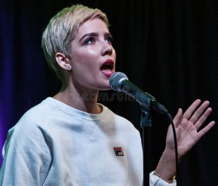 Halsey's Photo