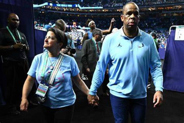 Hubert Davis Leslie Davis