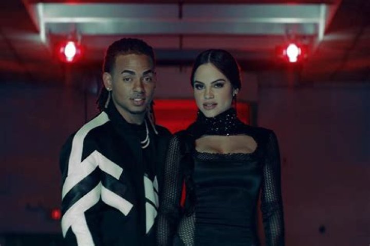 Natti Natasha x Ozuna - Criminal (Lyrics) - latin songs with lyrics