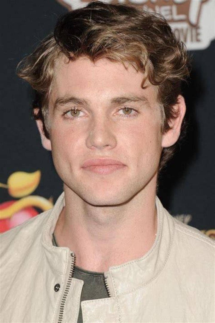 Photo de Jedidiah Goodacre - Monster Cars : Photo Jedidiah Goodacre, Samara Weaving - AlloCiné