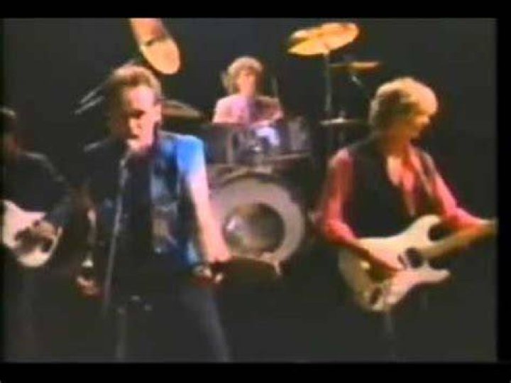 Ravyns - Raised On The Radio (Fast Times at Ridgemont High) - fast times at ridgemont high soundtrack pool scene