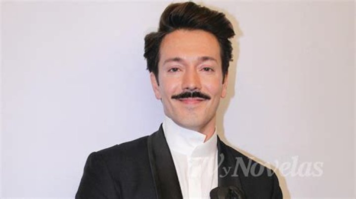 Roger Gonzalez Roger Gonzalez