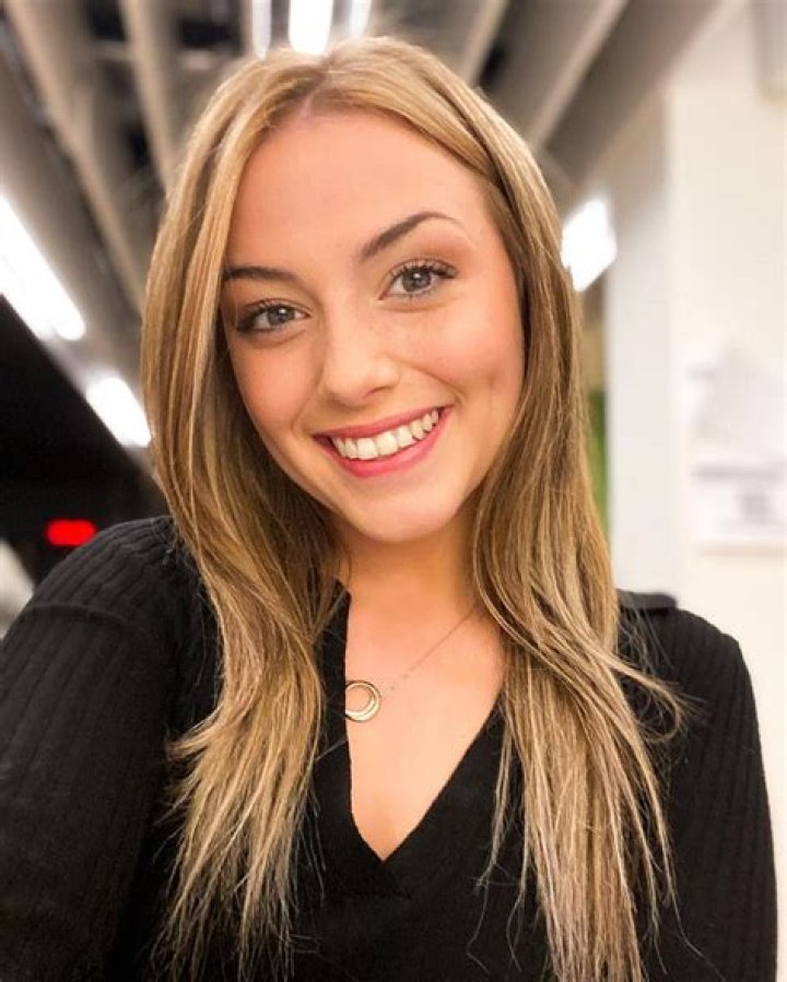 shauna dewit net worth