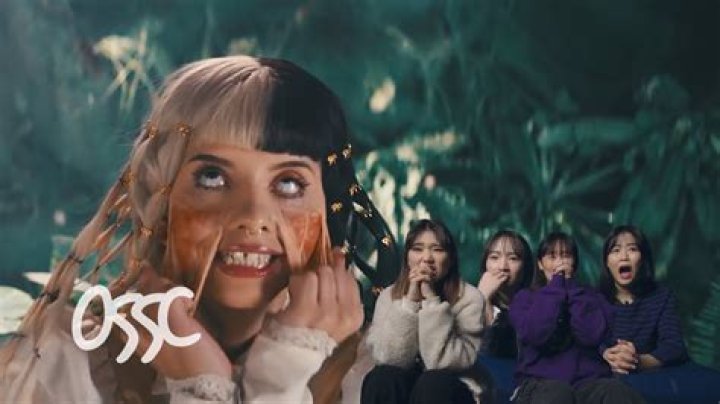 TEENS REACT TO MELANIE MARTINEZ - the voice melanie martinez audition