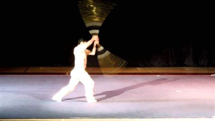 Zhenwei Wang showing his Wushu skills